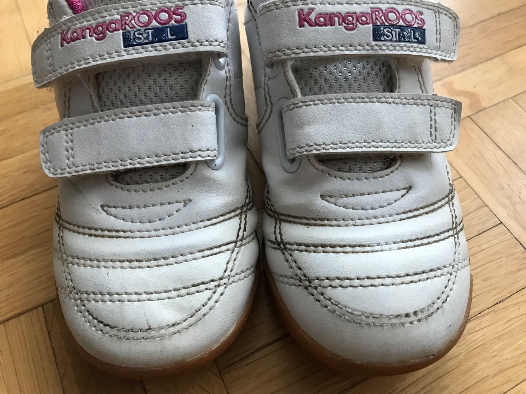 Scarpe per ragazze: Turnschuhe Mädchen von KangaRoos Grösse 26 – Usato da Emmenbrücke venduto da Hathor123 3