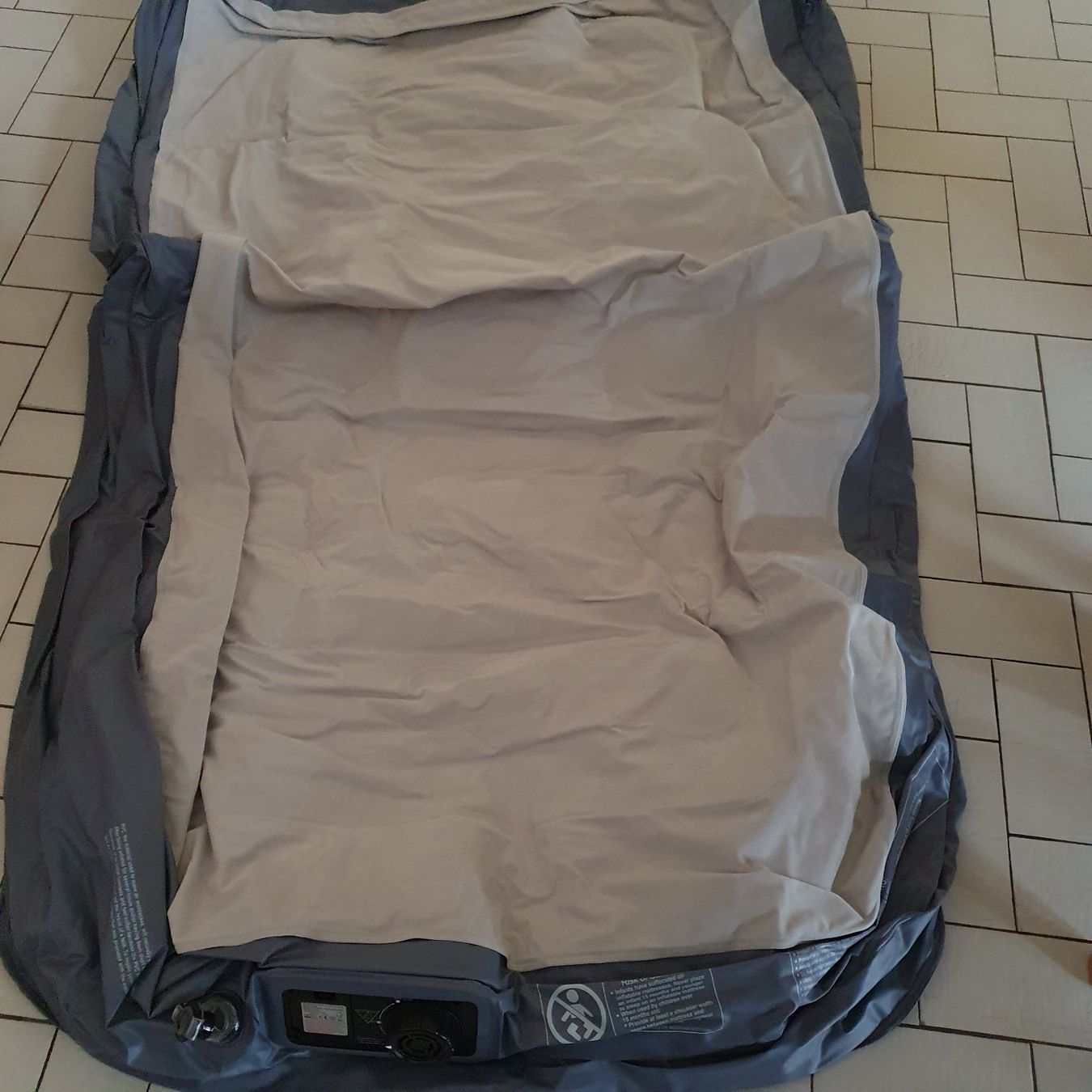 Materassi: 2 matelas gonflables - 2 Luftmatratzen – Usato da Suhr venduto da Lavigie 6