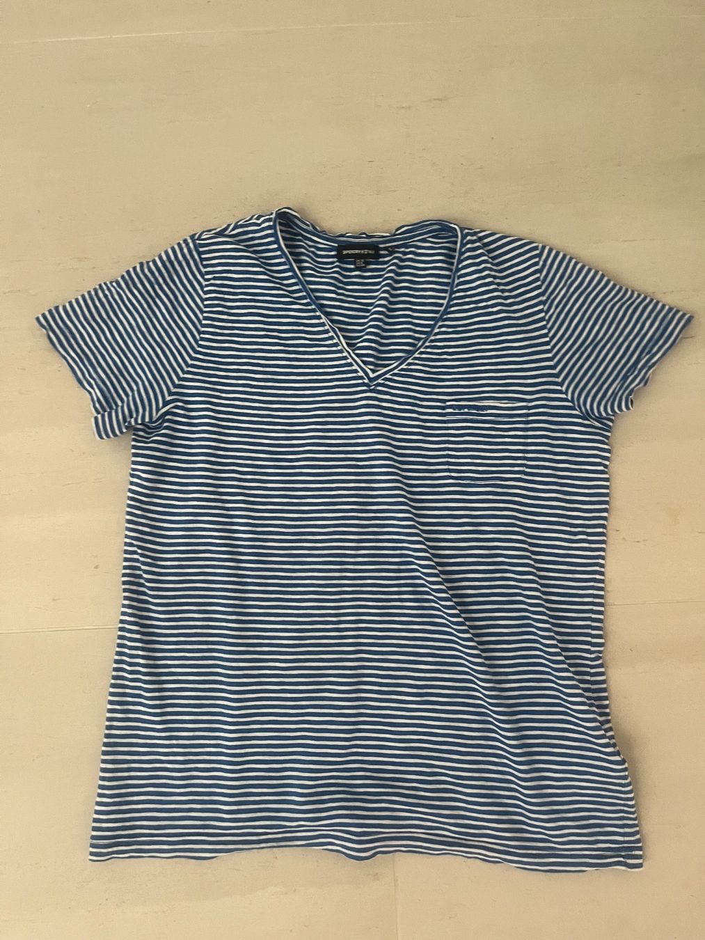 Superdry T-shirt: Superdry T-Shirt, Gr. 38 – Usato da Luzern venduto da Sono2 1