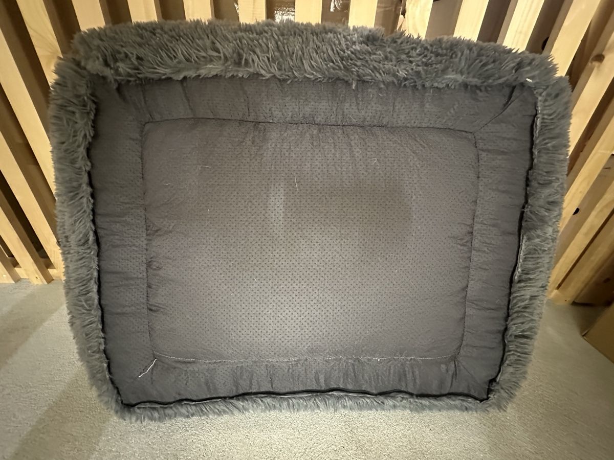 Cucce & Letti: Hundebett (Grau - wenig gebraucht) 80 x 65 cm – Usato da Zürich venduto da luc_x6br 1
