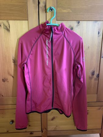 Pull jacquet Wild Roses M.  marque comme dynafit ou sportiva