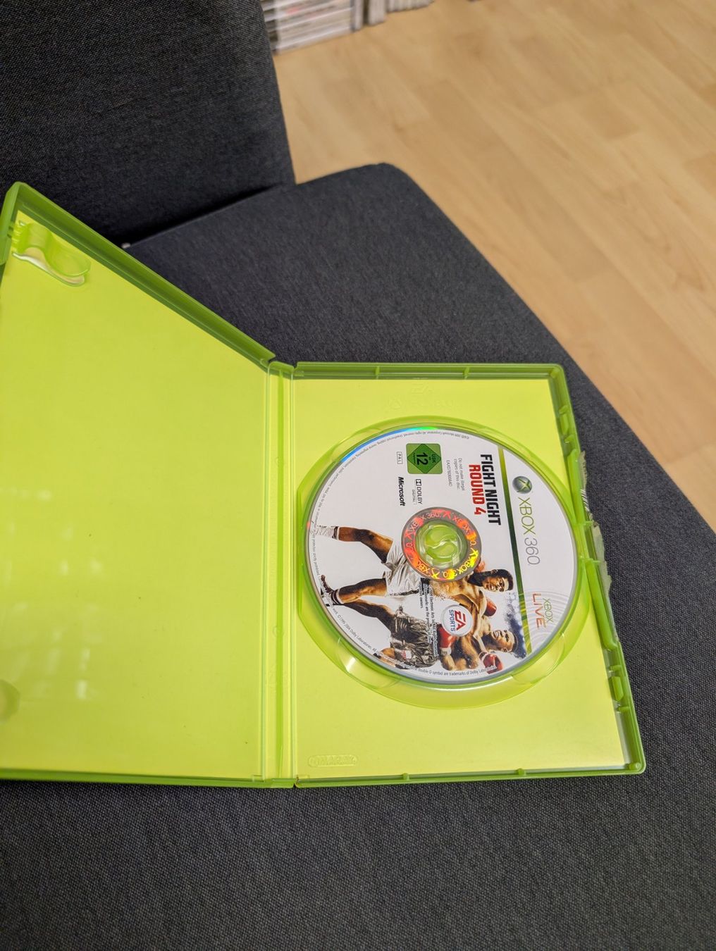 Spiele: Fight night round 4 Microsoft Xbox 360 – Gebraucht aus Giubiasco von Ticinerd 2