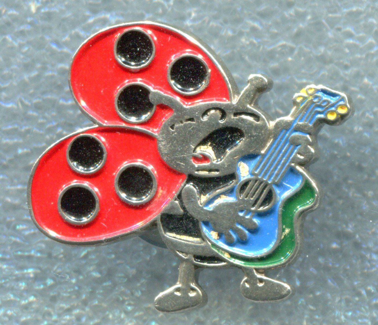 Plaquettes & Badges: BLICK Käfer  Sänger mit Gitarre  – D'occasion à Winterthur par Sammleroase