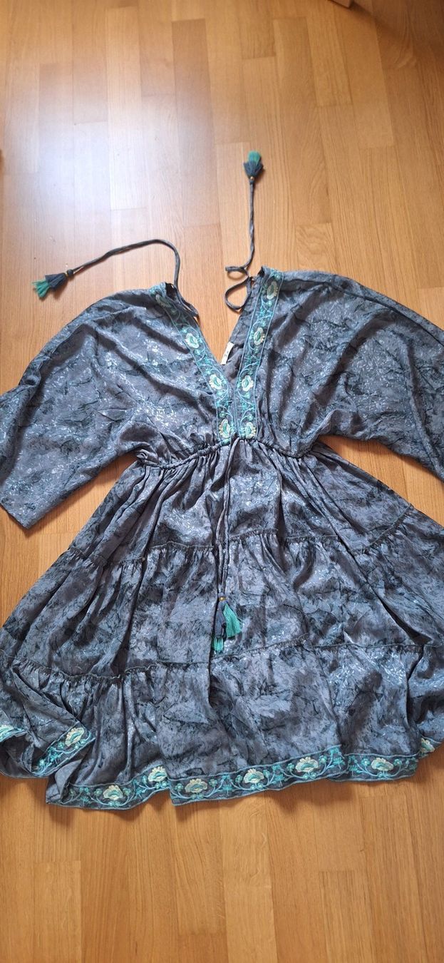 Vestiti: robe / Kleid – Nuovo e nell'imballaggio originale da Lussery-Villars venduto da pousinete02 2