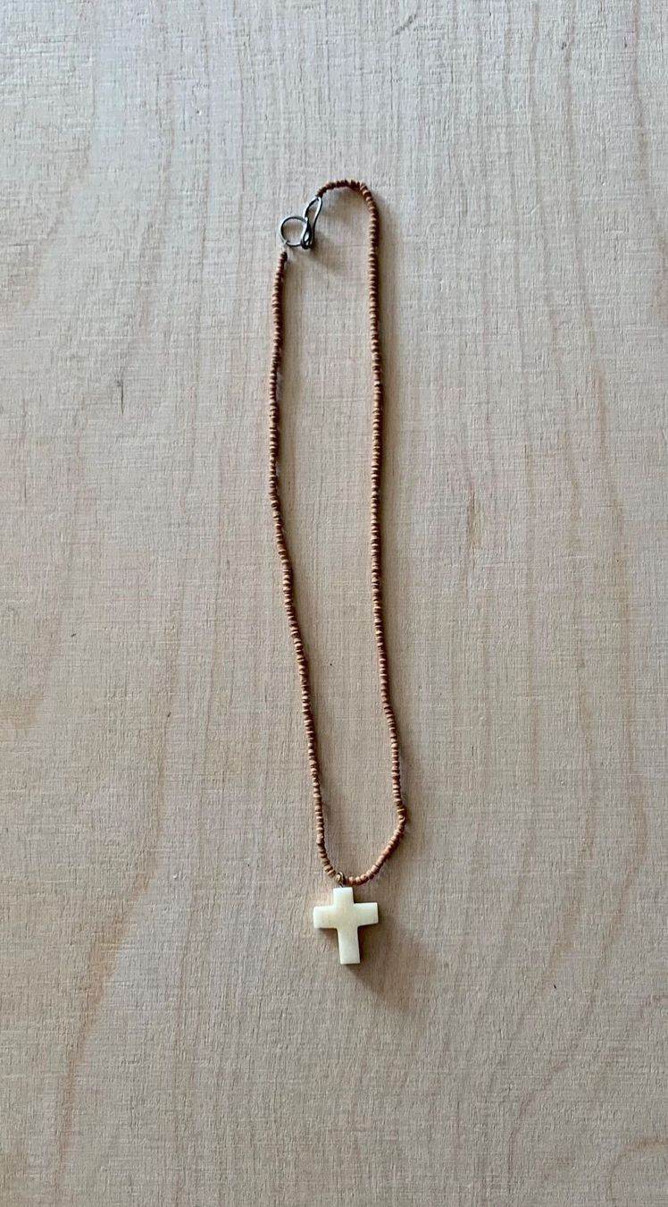 Catenine: Halskette - Kreuz – Usato da Arbon venduto da Dahe72