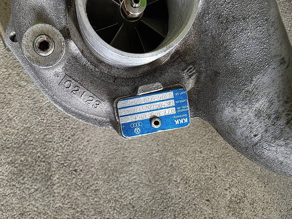 Tutti pezzi di ricambio auto: Audi RS6 Turbolader K06 – Usato da Zug venduto da Edvard10 4