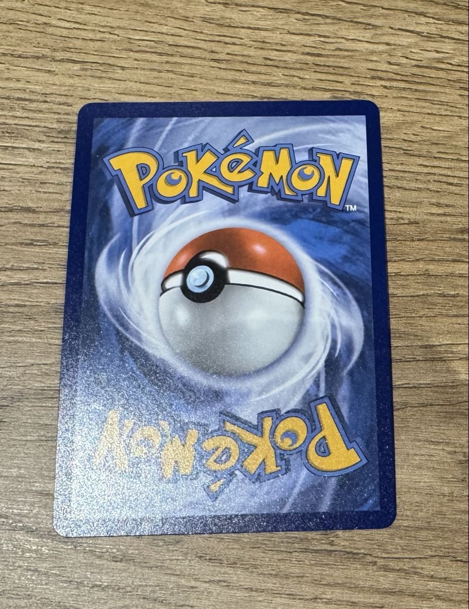 Pokémon Carte collezionabili: Sneasel 25/111 Celebrations  – Usato da Bellinzona venduto da Yanpa 1