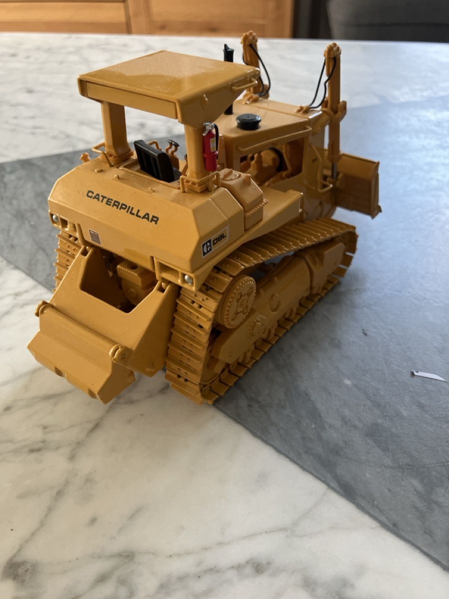 Caterpillar Modellbausätze & Standmodelle: CAT D9L Raupentraktor – Gebraucht aus Münchenbuchsee von Simk91 1