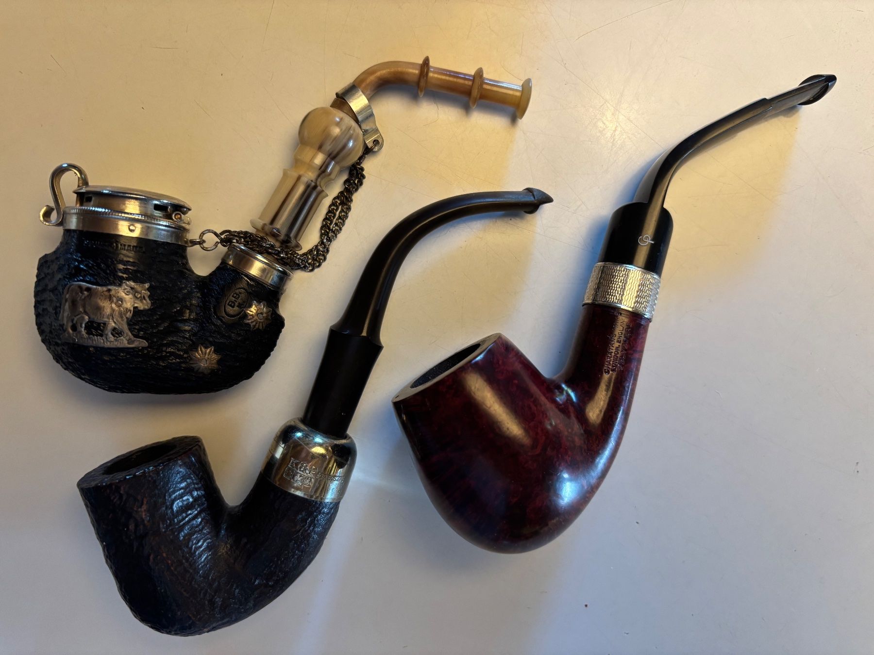 Pipe & Accessori: 3 Tabakpfeifen in Cheney Köfferchen – Usato da Hinwil venduto da DaniBachman