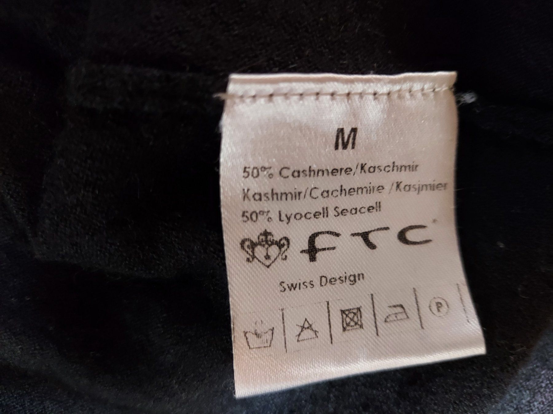 Giacche: Leichte Kaschmirstrickjacke von FTC Gr.M – Usato da Innertkirchen venduto da bartik99 3
