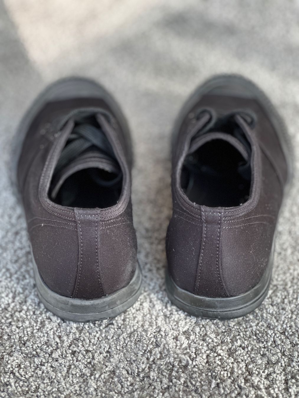 Prada Chaussures hommes: Prada Hawaii Sneaker schwarz Canvas NEU! – Neuf avec emballage d'origine à St. Gallen par secondhand.kids 2