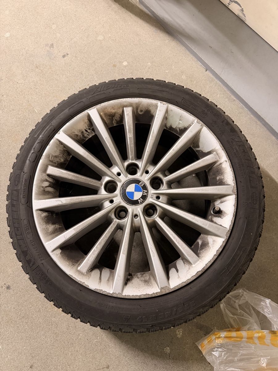BMW Pneumatici & Ruote complete: BMW E92/E93 Winterfelgen Wintersatz – Usato da Riedikon venduto da Spheroz