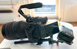 Videoset Canon R5C (8K), RF 28-70mm f/2L, Flixion-Akku, Rig