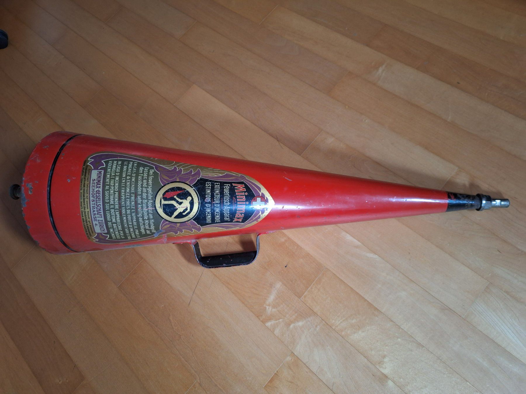 Feuerlöscher: Antiker Feuerlöscher – Gebraucht aus Nänikon von Wolfi1972 4