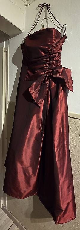 C&A Vestiti: Schönes Abendkleid ca.Grösse 42 – Usato da Alchenstorf venduto da lora_o 1