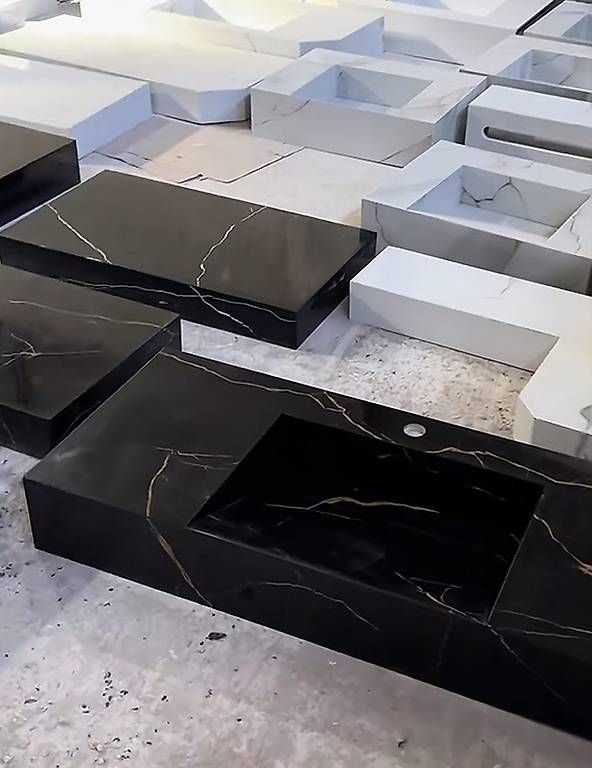 Rivestimenti per pavimenti: Vasques en carrelage sur mesure  Élégance, qualité  – Usato da Moudon venduto da con_m7sy 4