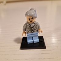 Lego Marvel Minifigur Aunt May guter Zustand gebraucht