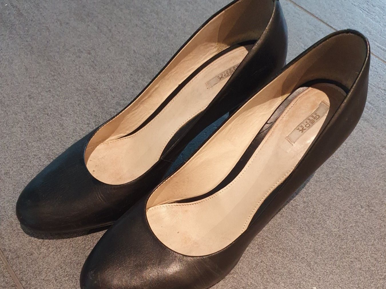 Geox Scarpe da donna: Leder Pumps Gr. 41, Absatzschuhe High Heels – Usato da Altendorf venduto da MiriCaj 2