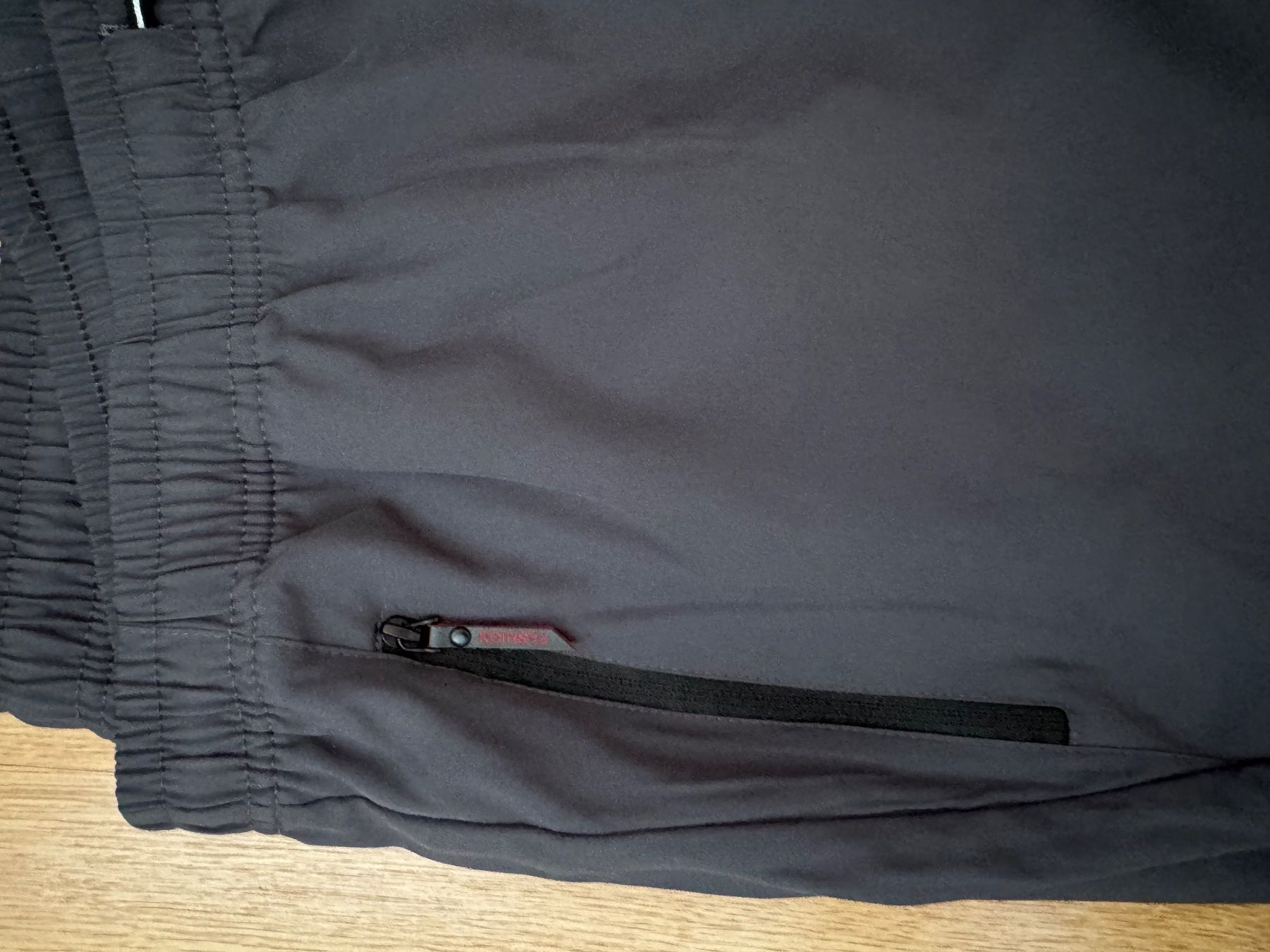 Polyester Hosen: Hose elastisch feiner Polyester XL – Neu und originalverpackt aus Leuggern von unico10