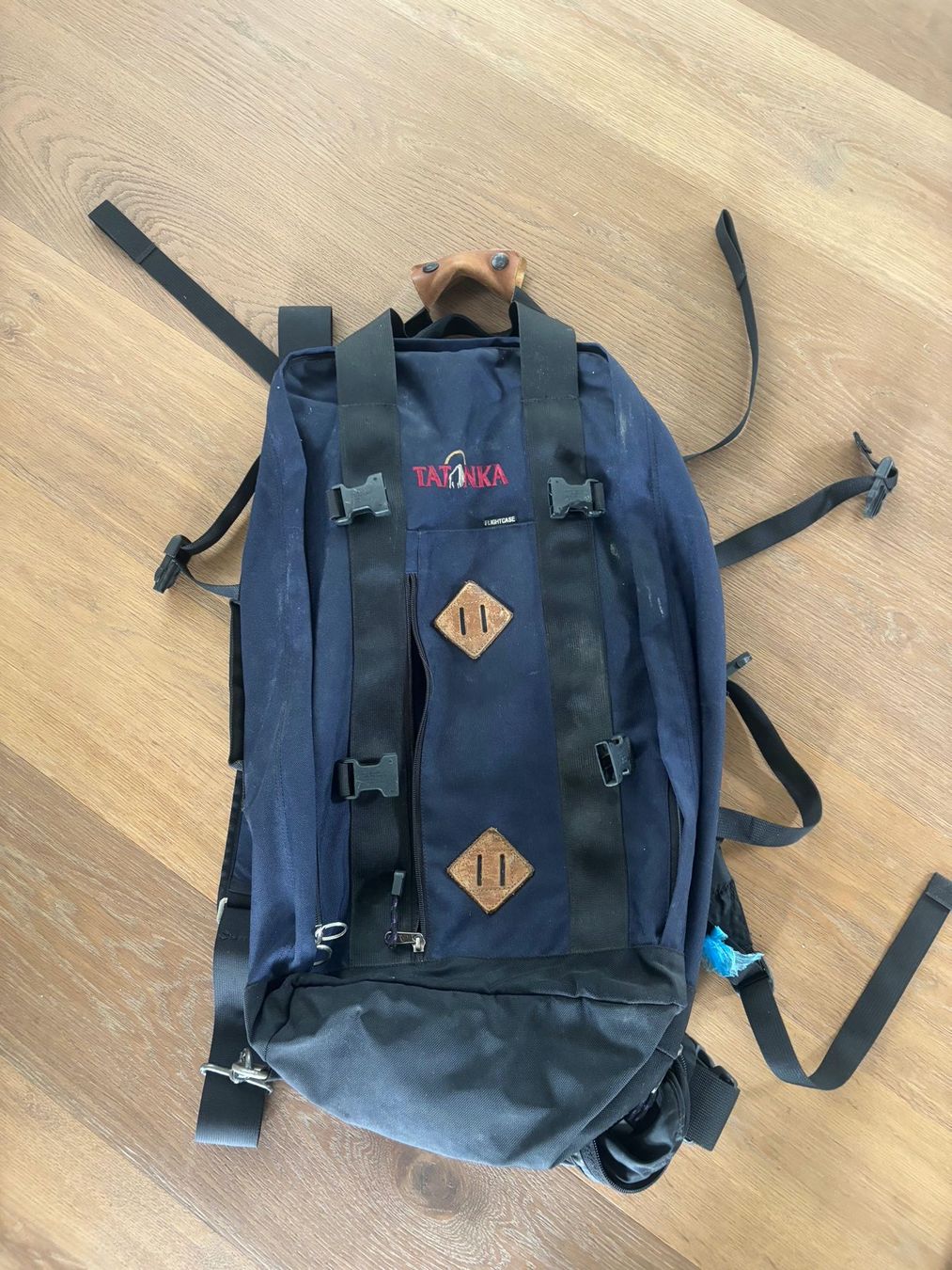 Tatonka Sacs à dos: Kofferrucksack, Tatonka Flight Case, Topozustand – D'occasion à Hombrechtikon par belluk