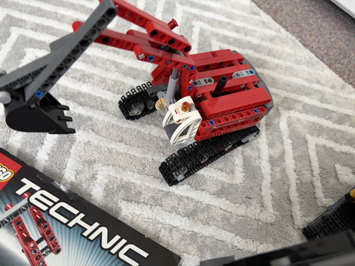 Lego Giocattoli: -Lego Technic 42121, Hydraulikbagger, Grubenbagger 42023 – Usato da Sevelen venduto da gsandax 2