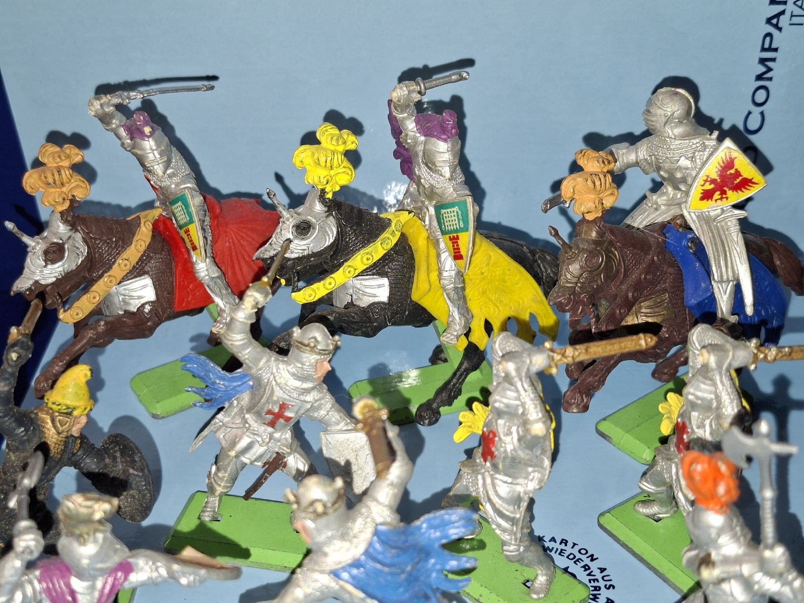 Britains Giocattoli: Guerriers BRITAINS Deetails – Usato da Monthey venduto da Jmbois 1