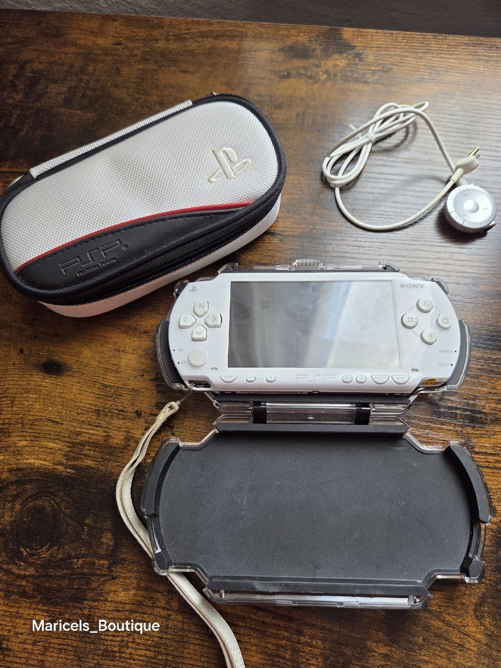 Sony Konsolen: Sony PSP Console - FOR PARTS / DEFECTIVE - Includes Case – Defekt aus Winterthur von Maricels_Boutique 2