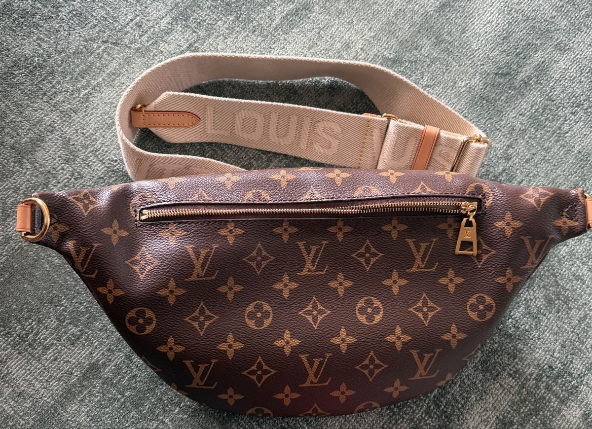 Louis Vuitton Borse da donna: Bumbag LV – Nuovo (secondo la descrizione) da Konolfingen venduto da Sonnenblu0 1