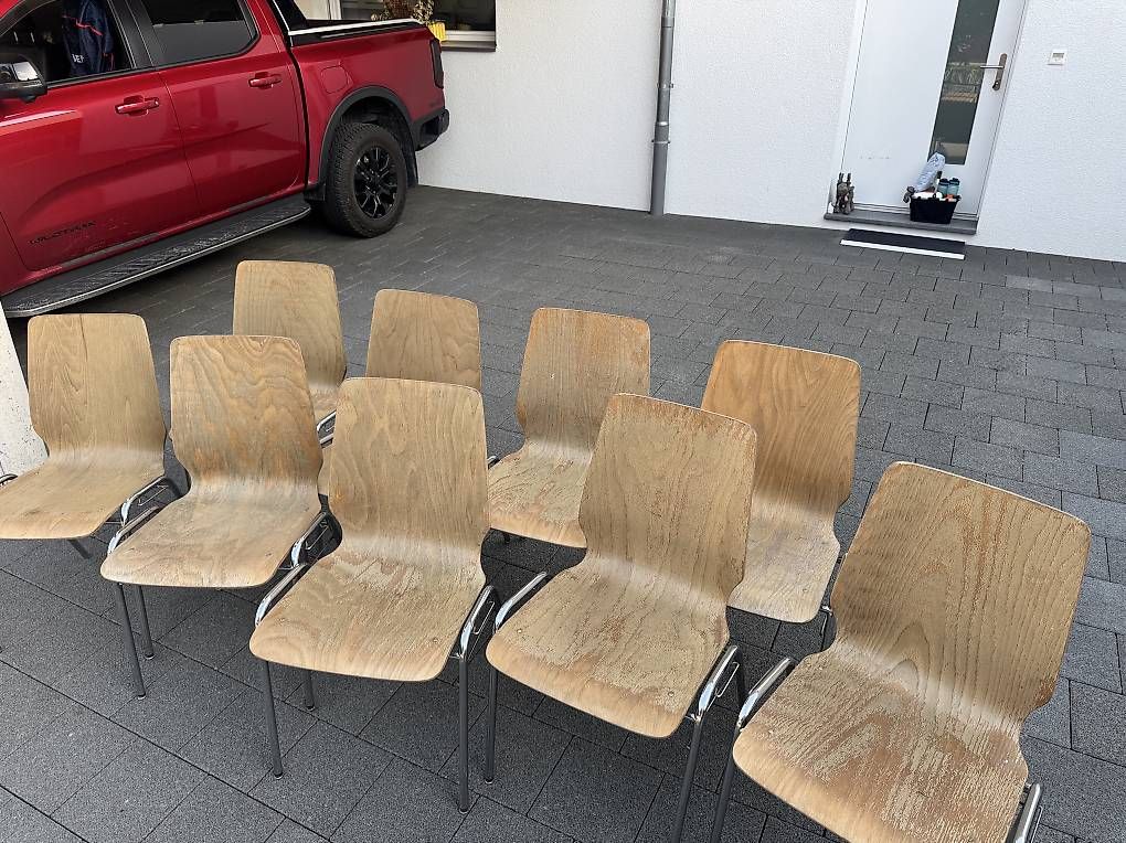 Chaises: Stapelstühle – D'occasion à Roggwil BE par piccu85 2