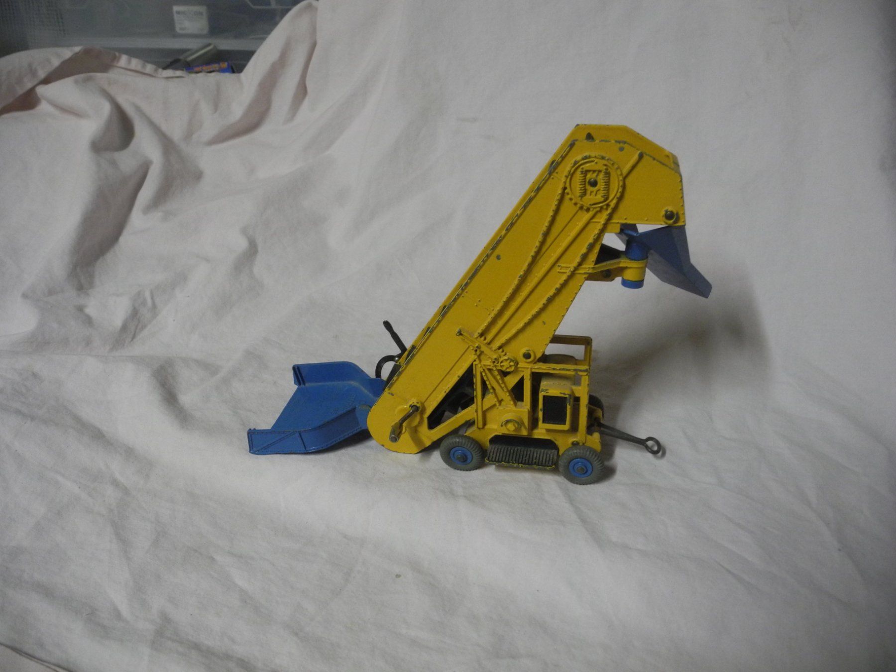 Dinky Toys Modellini d'auto: DINKY TOYS  NR. 984  ELEVATOR LOADER  BESPIELT – Usato da Gurtnellen venduto da Murmeli99 1