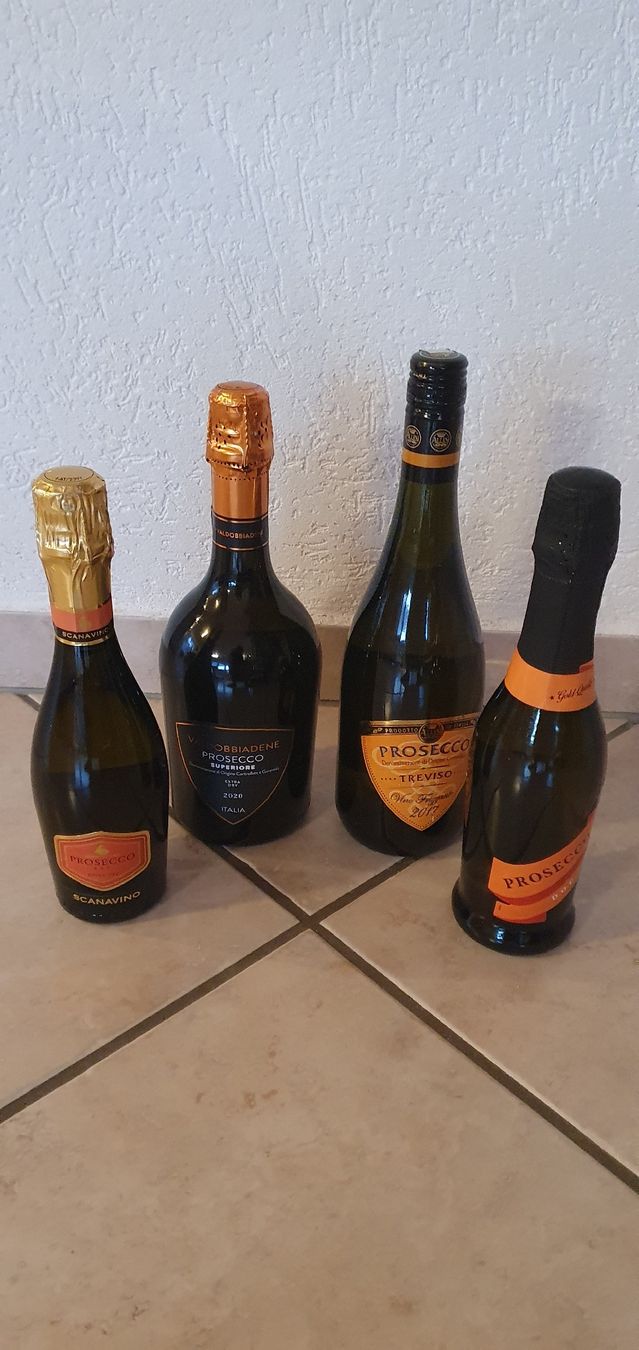 Bevande alcoliche: 4 bouteilles de Prosecco – Nuovo e nell'imballaggio originale da Moutier venduto da gvmv