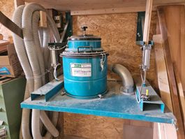 Staubsauger auf Container