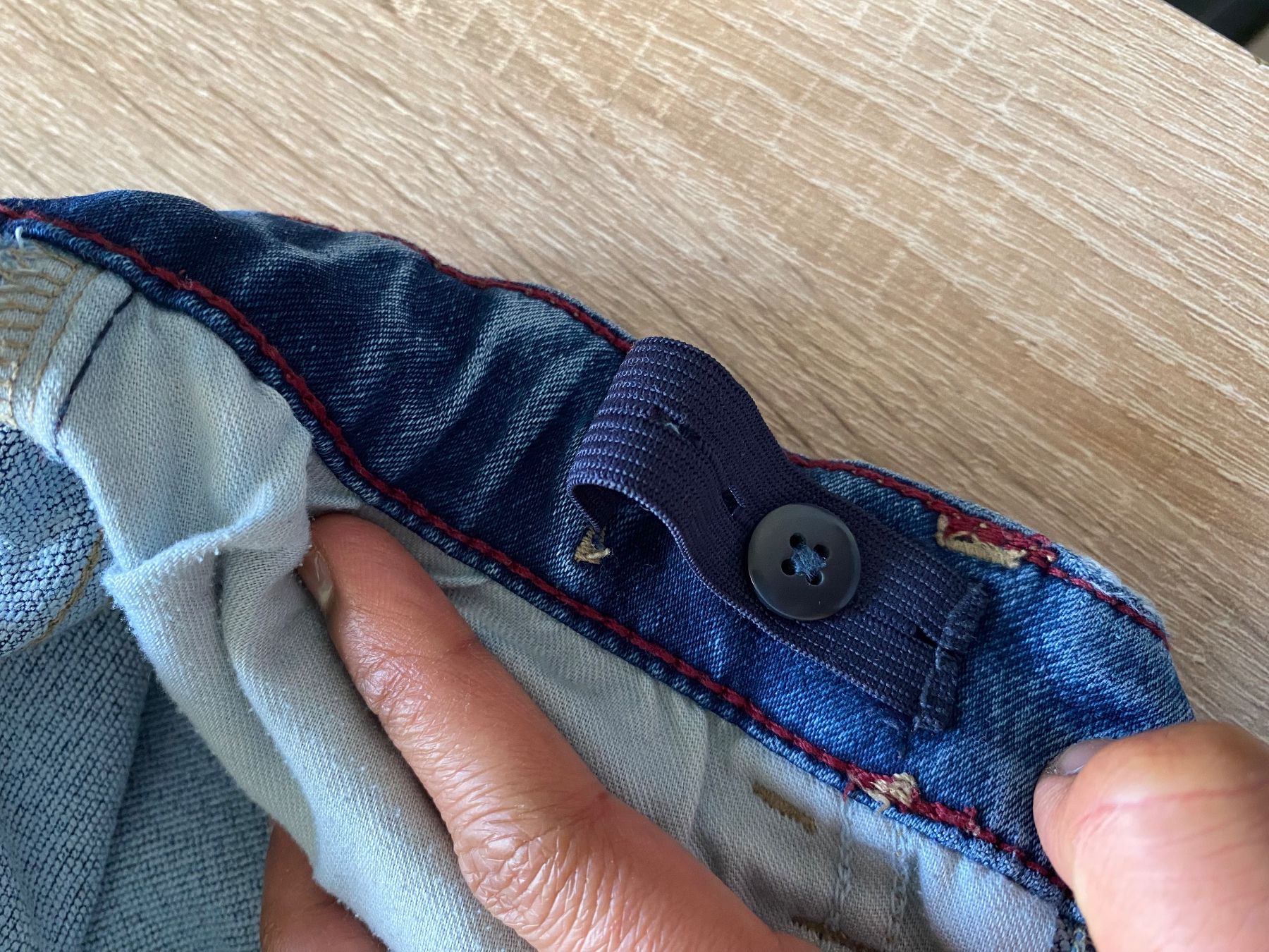 Jeans: STRAIGHT JEANS GRÖSSE 170 – Usato da Basel venduto da gee_c6vd 2