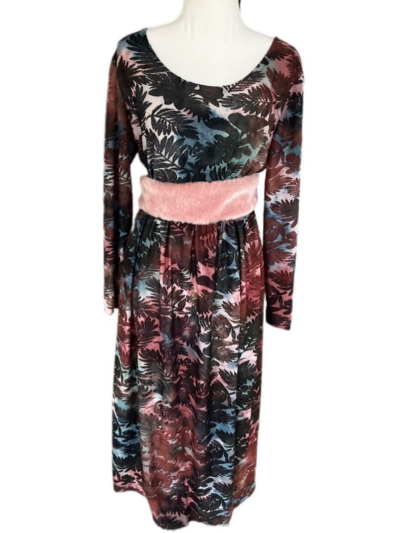 Vestiti: Winterliches Maxikleid mit Blumenmuster, Gr. 40/42 – Usato da Ebmatingen venduto da Mistelu 4