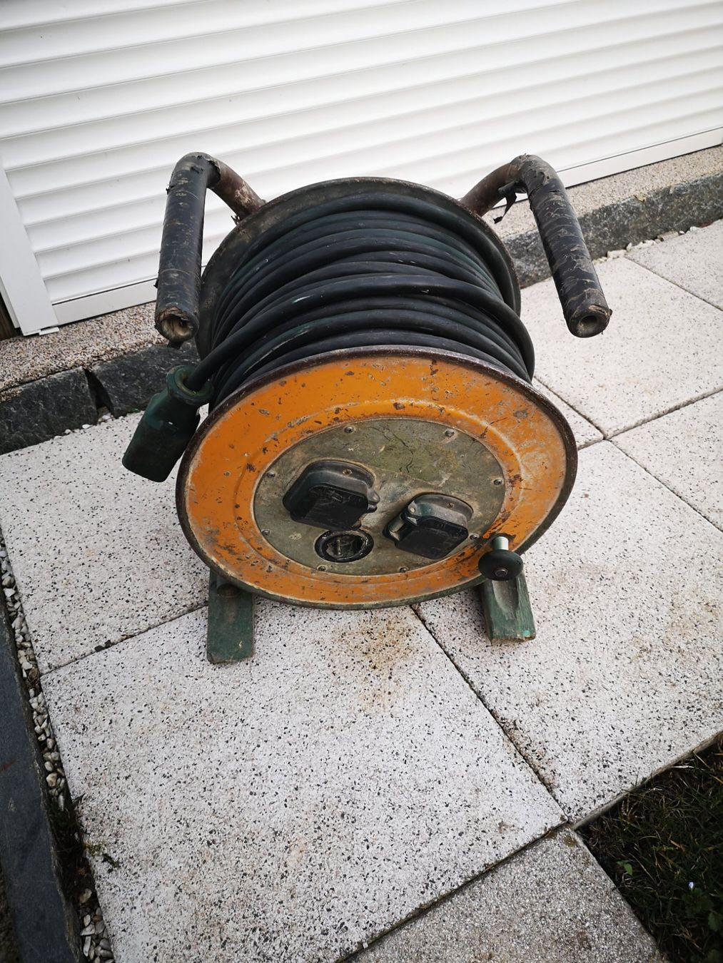 Cavi: Kabelrolle 38m 380V – Usato da Tagelswangen venduto da Axel_36