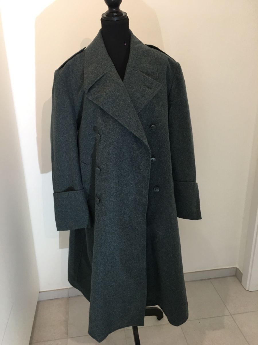 Schweizer Armee Uniformi: COMPLETE - souvenir CH Uniform mit Helm, Stiefel u Mantel – Nuovo (secondo la descrizione) da Le Grand-Saconnex venduto da christianbmarx