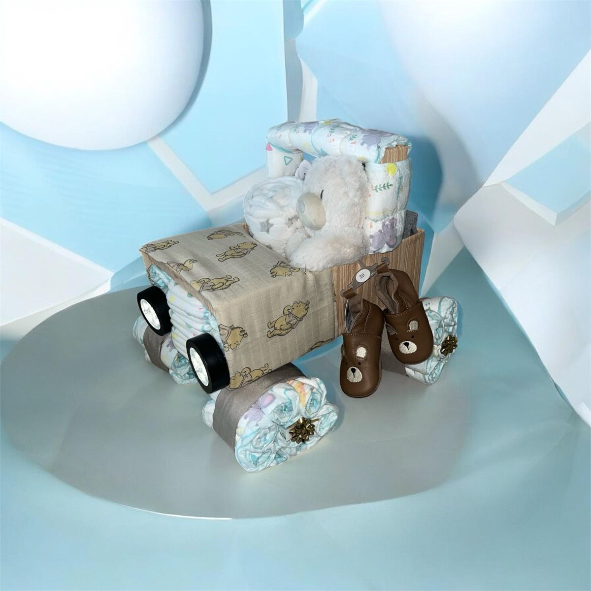 Pampers Bacs à couches & couches: Babygeschenk Windeltorte Jeep – Neuf avec emballage d'origine à Eschlikon TG par murati123 2