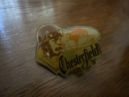Anstecknadel Chesterfield Logo Design Metall Zustand gut