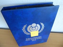 Interessantes Album UNO mit 70 Seiten Inhalt