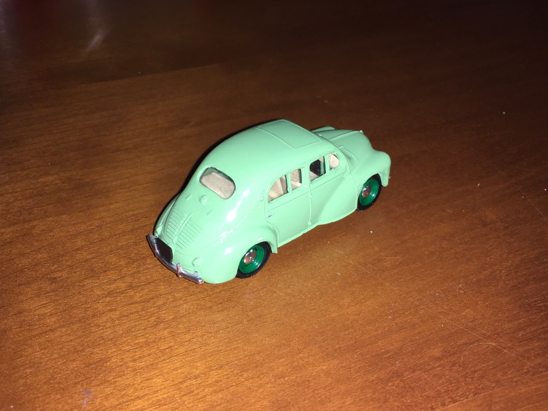 Renault Modellini d'auto: Renault 4CV 1/43 – Usato da Wohlen AG venduto da PrivatSammlung 2
