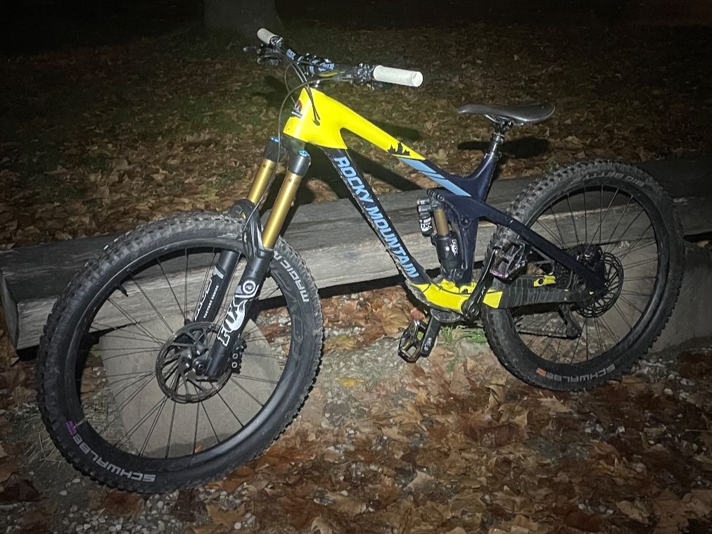Rocky Mountain Bicycles Velos: VTT – Rocky Mountain Slayer 790 MSL 2017 – Gebraucht aus Neuchâtel von evitax