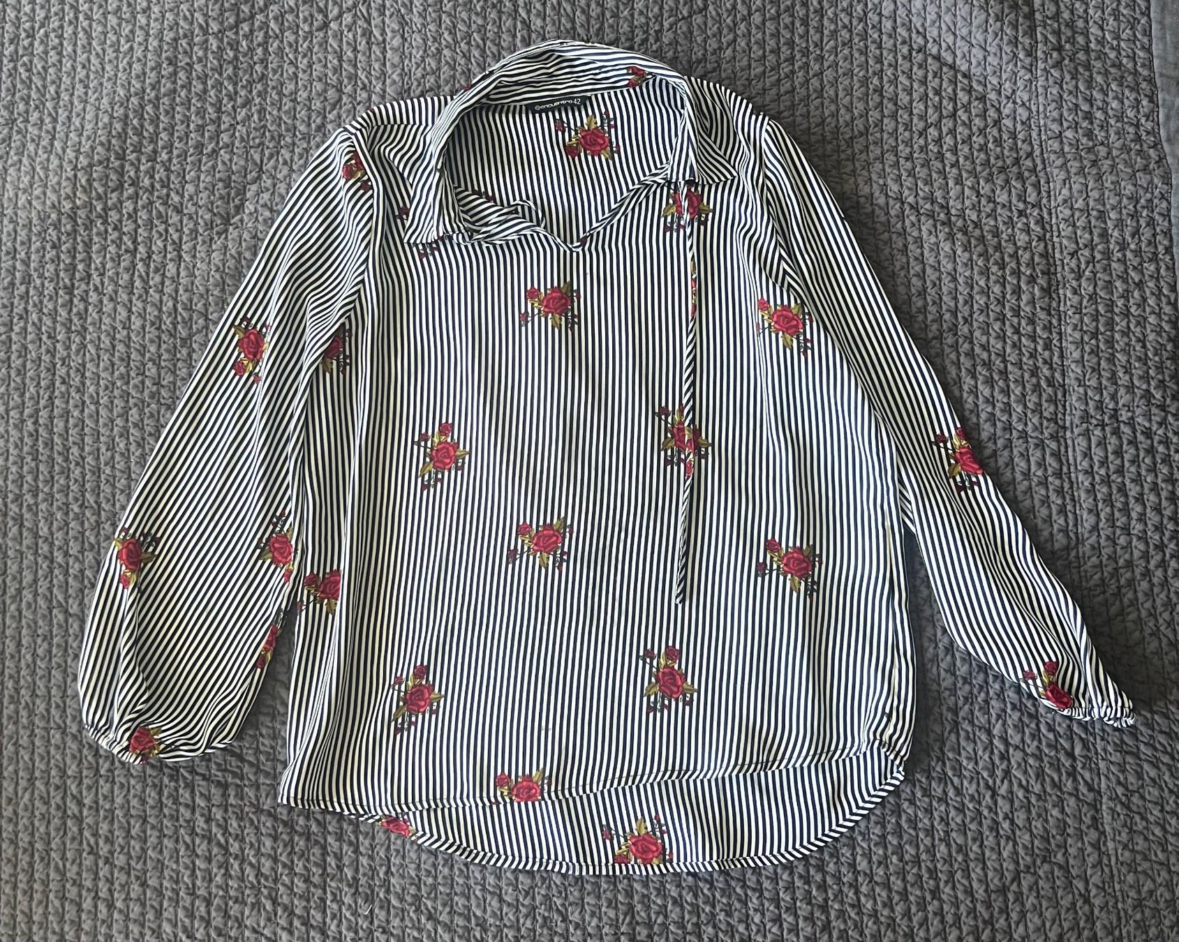 Camicette: 3 Blusen mit Blumenmuster in Grösse 40 – Usato da Turgi venduto da SHK 1