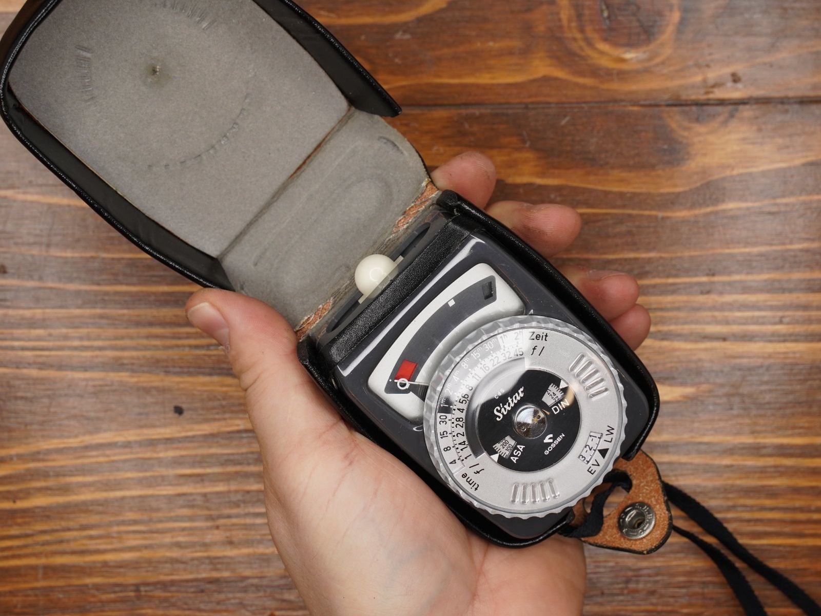 Messen: Gossen Sixtar, Belichtungsmesser – Gebraucht aus Bern von FotoStrobo.ch_Outlet