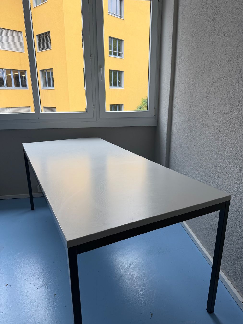 Schreibtische: Schreibtisch – Gebraucht aus Zürich von mar_hs6l 1