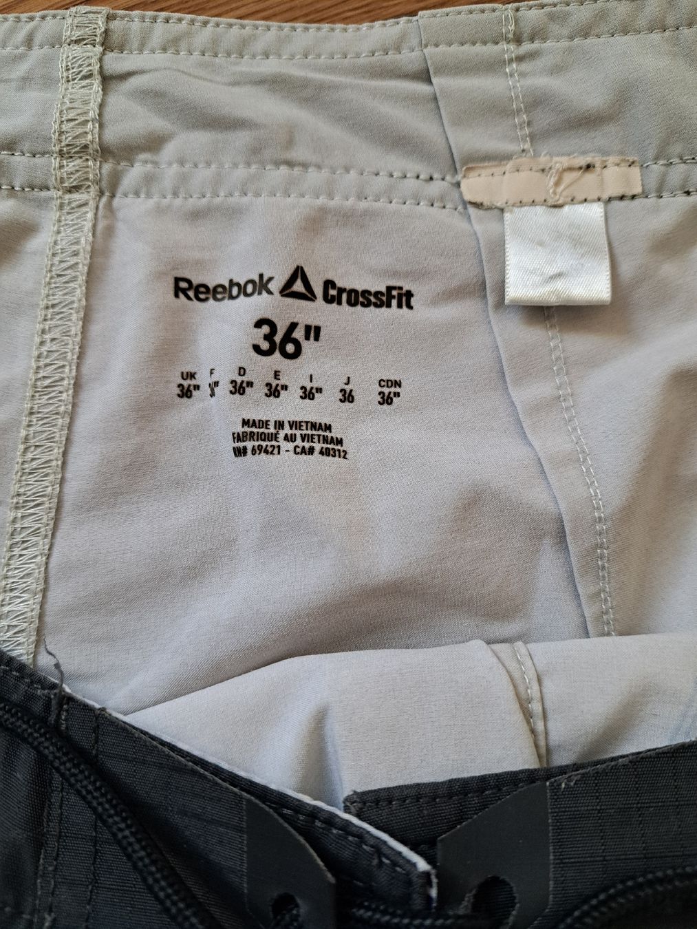 Reebok Pantaloni: Reebok CrossFit Board Shorts, Grösse 36" – Usato da Affoltern am Albis venduto da Smarties54 3