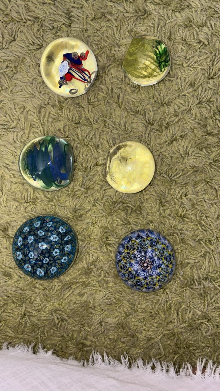Toutes les décorations: 6 Glas-Briefbeschwerer / Paperweights – D'occasion à Weinfelden par Proxid86