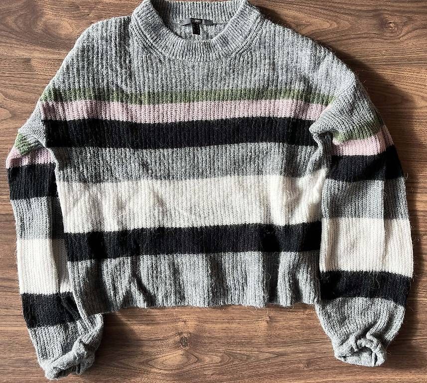Esprit Pullover & Sweatshirts: Wollpullover Esprit – Gebraucht aus Rotkreuz von Vauban 3