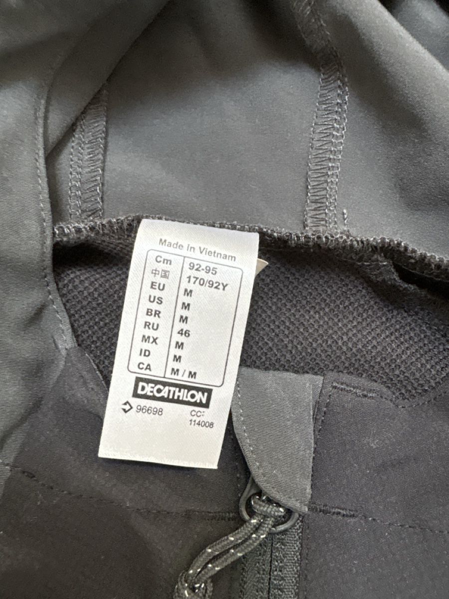 Decathlon Giacche: Softshelljacke von Decathlon Grösse M – Usato da Erlinsbach venduto da Camara4 1