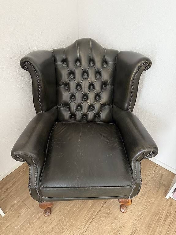 Poltrone: Antiker Ledersessel – Usato da Wil SG venduto da mir_x2d2 1