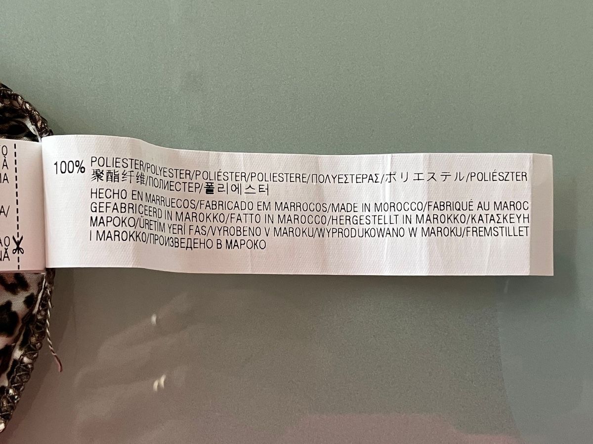 Top: Haut imprimé léopard taille S jamais porté – Nuovo (secondo la descrizione) da Vuadens venduto da Nina11 4